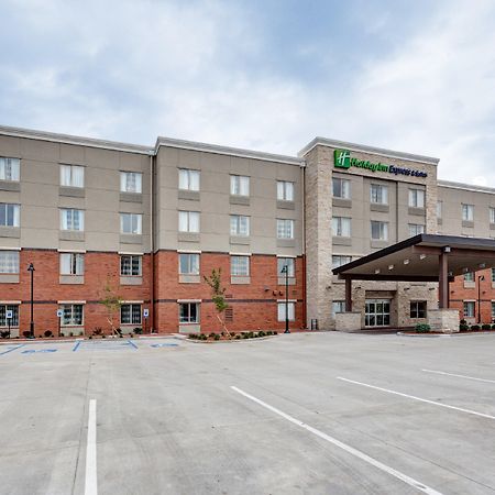 Holiday Inn Express & Suites Manhattan By Ihg Ngoại thất bức ảnh