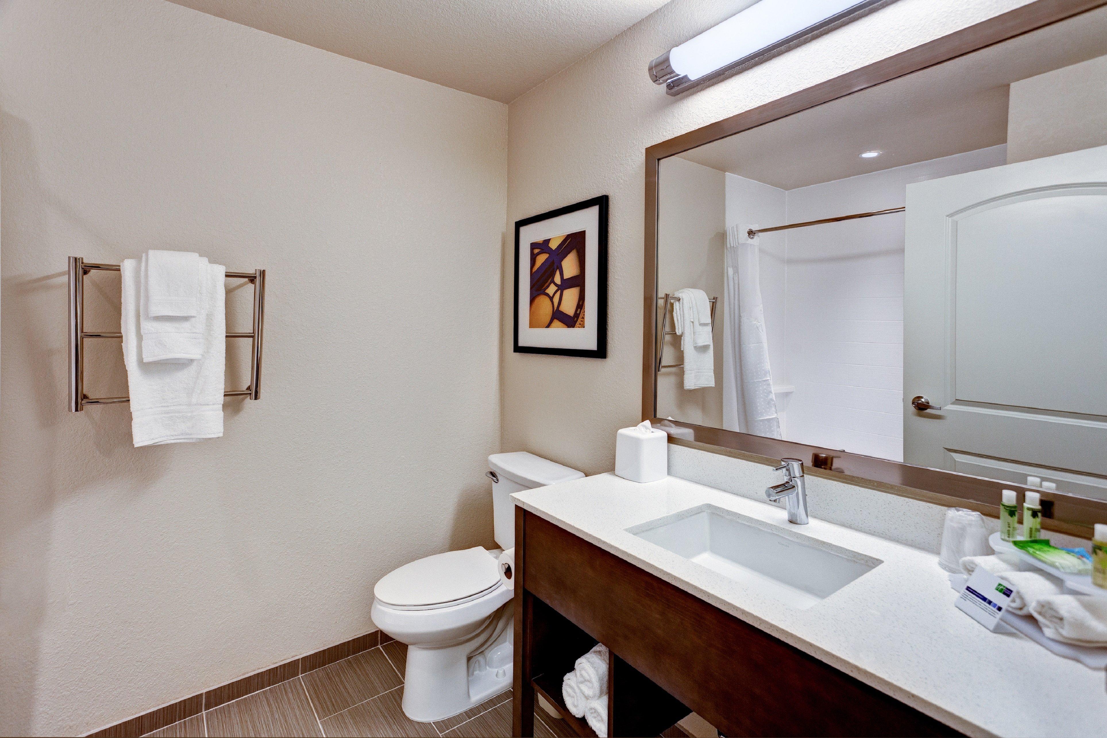 Holiday Inn Express & Suites Manhattan By Ihg Ngoại thất bức ảnh