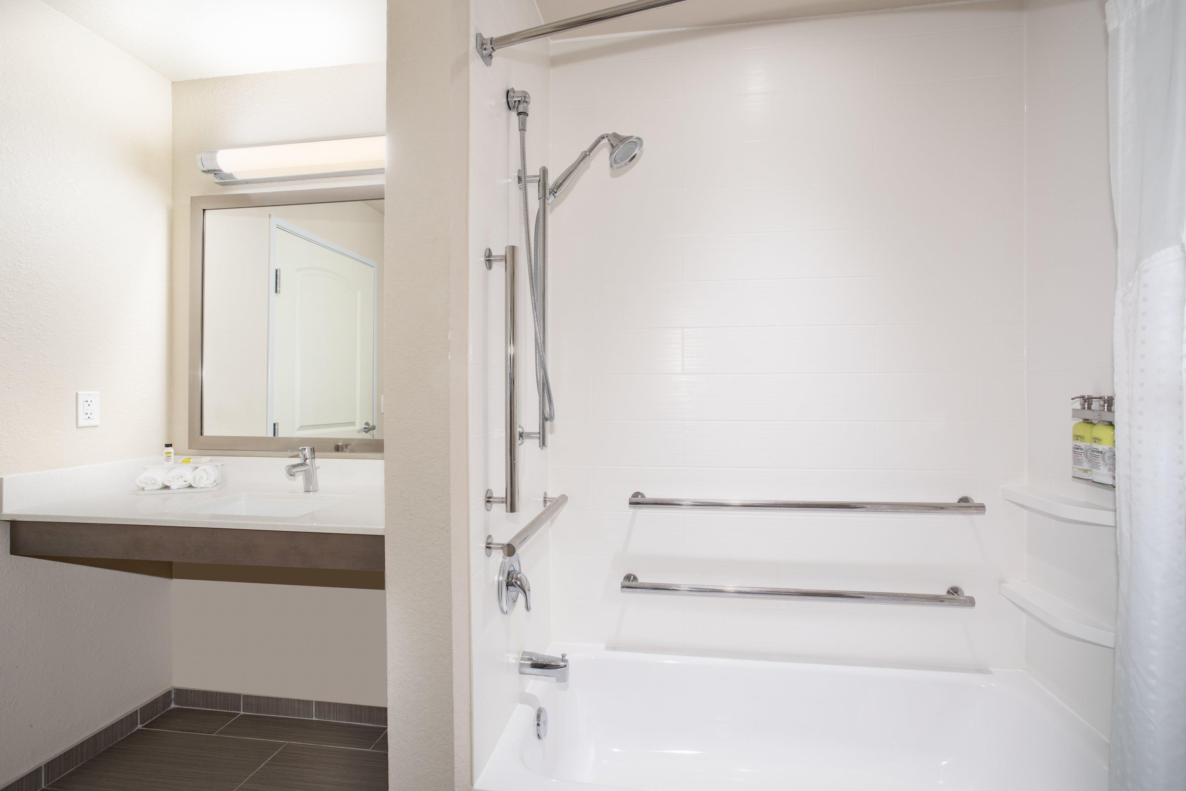 Holiday Inn Express & Suites Manhattan By Ihg Ngoại thất bức ảnh