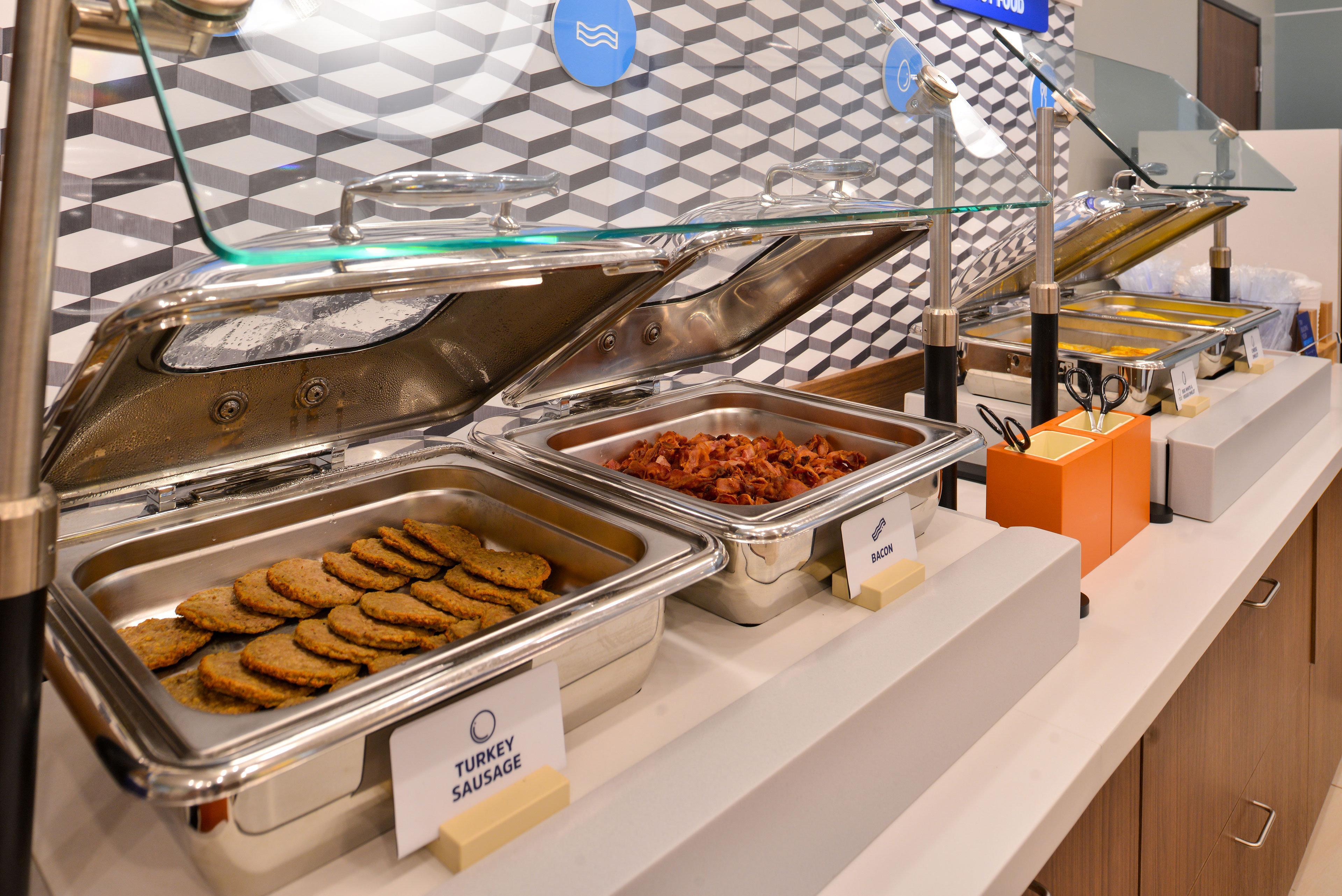 Holiday Inn Express & Suites Manhattan By Ihg Ngoại thất bức ảnh