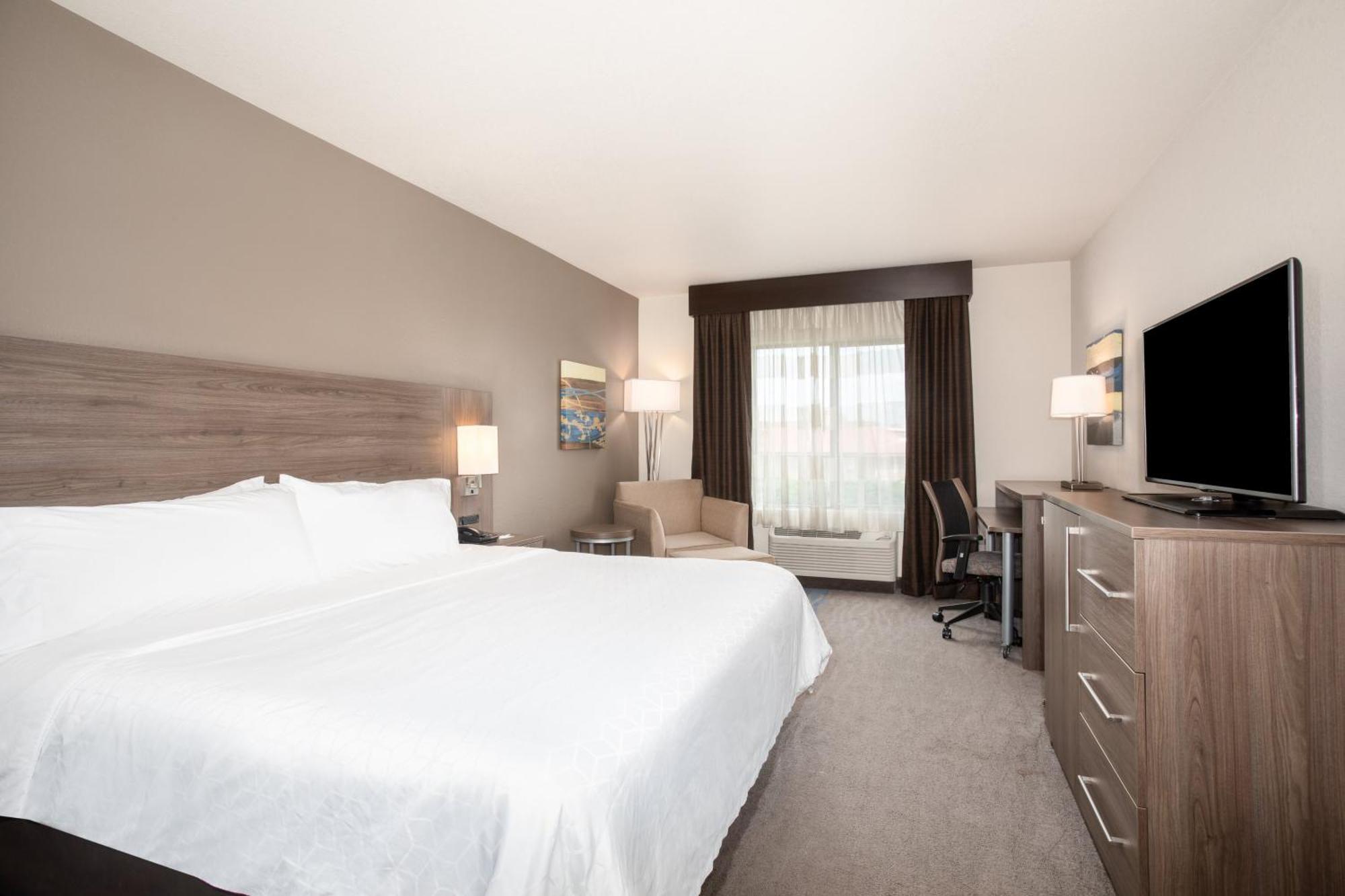 Holiday Inn Express & Suites Manhattan By Ihg Ngoại thất bức ảnh